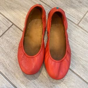 Tieks flats in Poppy